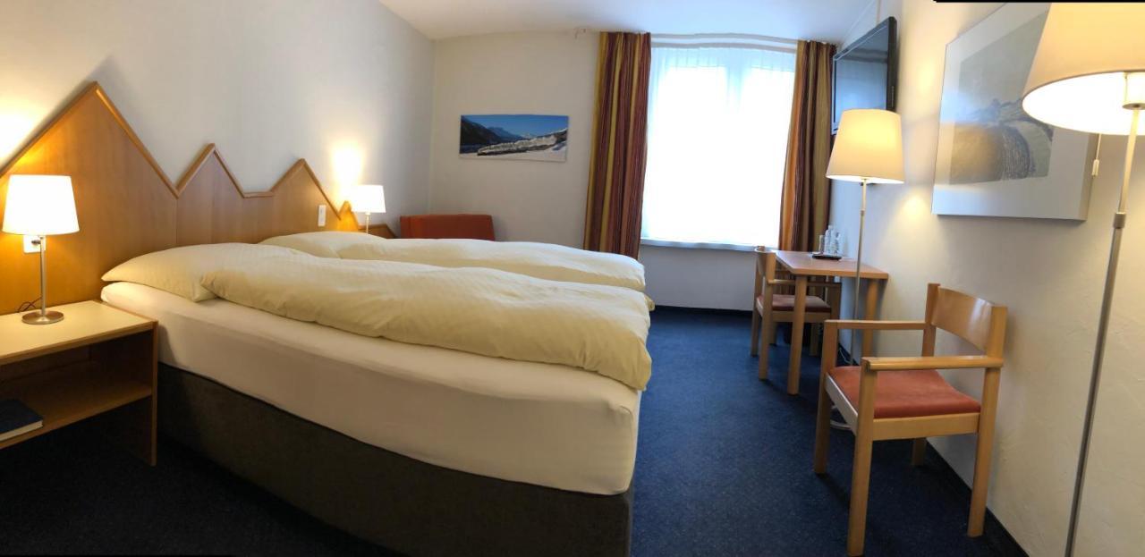 Hotel Weisses Kreuz 베르건 외부 사진